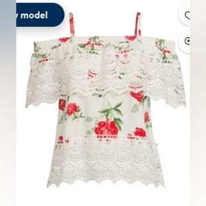Laced Floral Blouse - No Boundaries
